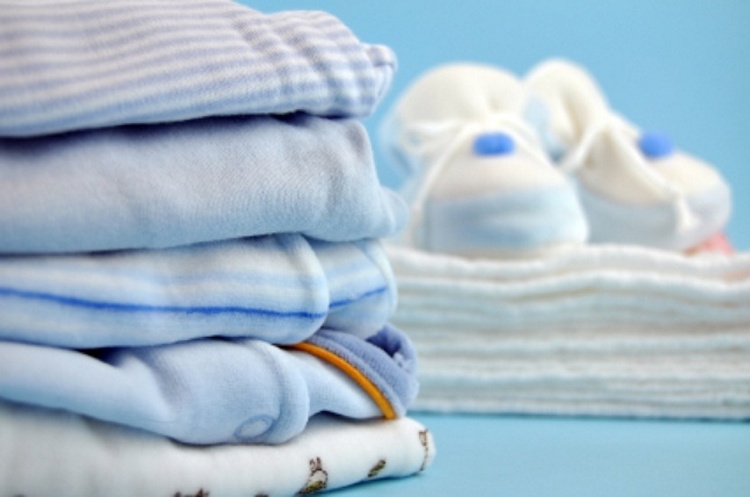 									Обязательно ли гладить вещи новорожденного								