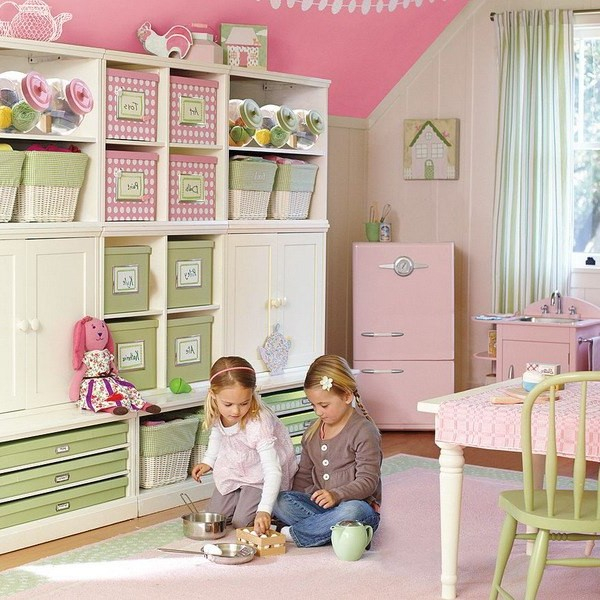 Хранение и порядок в детской комнате: 20 идей с фото