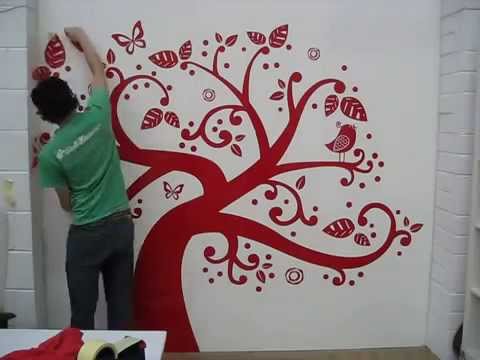 Дерево на стене: оформление рисунка своими руками
