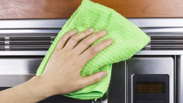 21 способ отчистить микроволновку от жира и других загрязнений