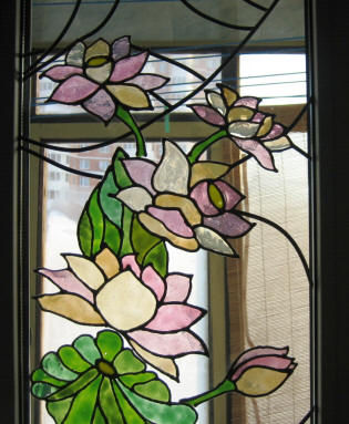 Витраж "Цветы" красками на стекле и на бумаге: эскизы с фото