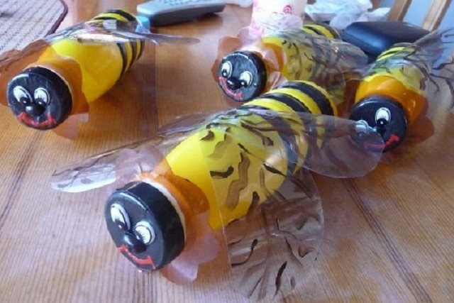 Птицы и животные из пластиковых бутылок своими руками (36 фото)