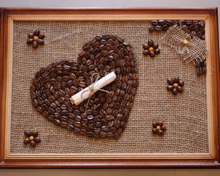 Панно из кофейных зерен и фасоли своими руками: мастер-класс с фото
