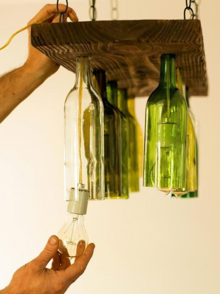 Что можно сделать из стеклянных бутылок своими руками 