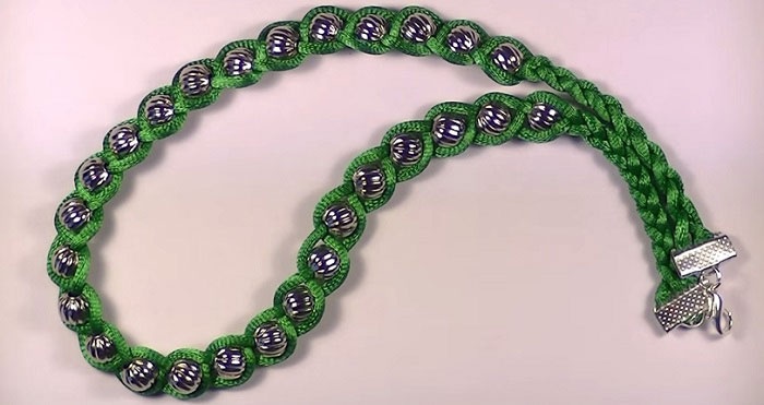 Плетение браслетов из шнурков для начинающих: как плести с видео