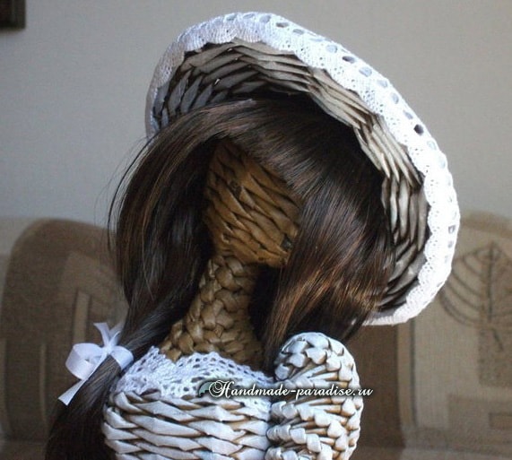 Плетение куклы из газетных трубочек