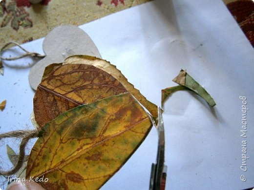 Венок из осенних листьев своими руками: мастер-класс с видео
