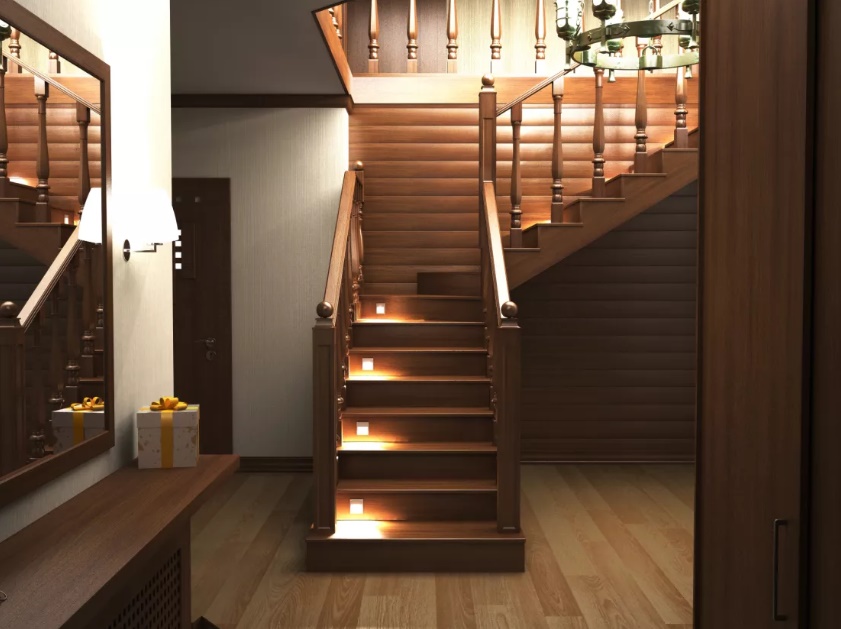 Дизайн маленькой прихожей с лестницей