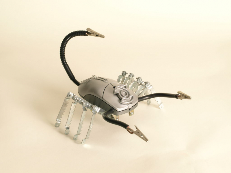 Скорпион из компьютерной мыши