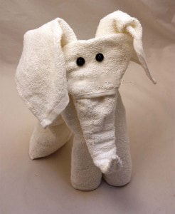 Слон из полотенец в технике оригами