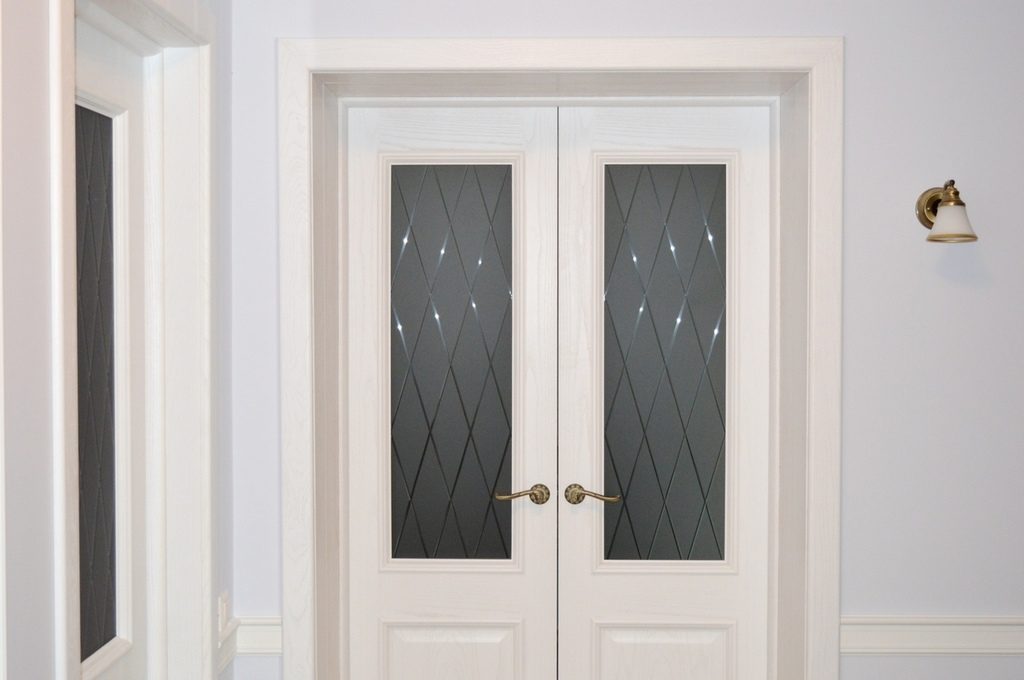 Фото двойные межкомнатные двери в интерьере