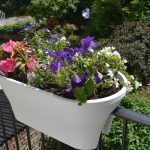 Выбор и установка балконных ящиков для цветов (+самодельные горшки)
