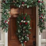 Как украсить дверь к Новому году