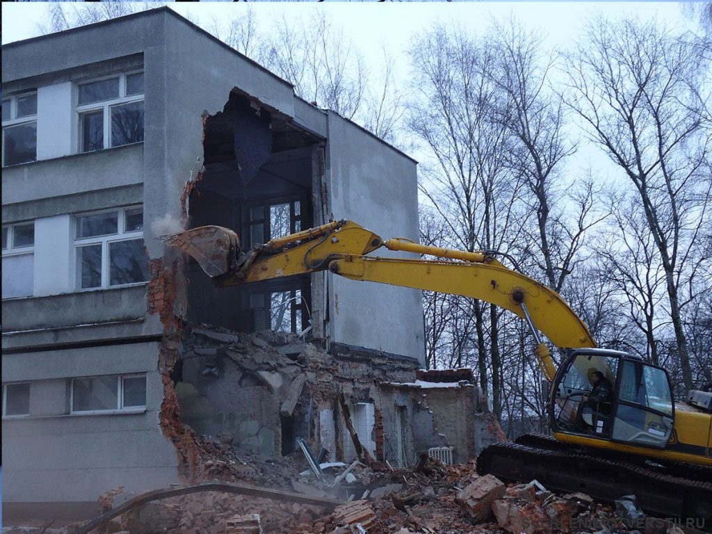 Основные способы демонтажа зданий