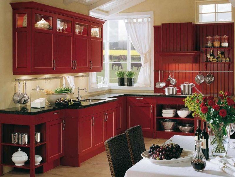 Красная кухня кантри