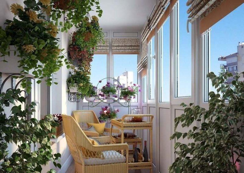 балкон с цветами