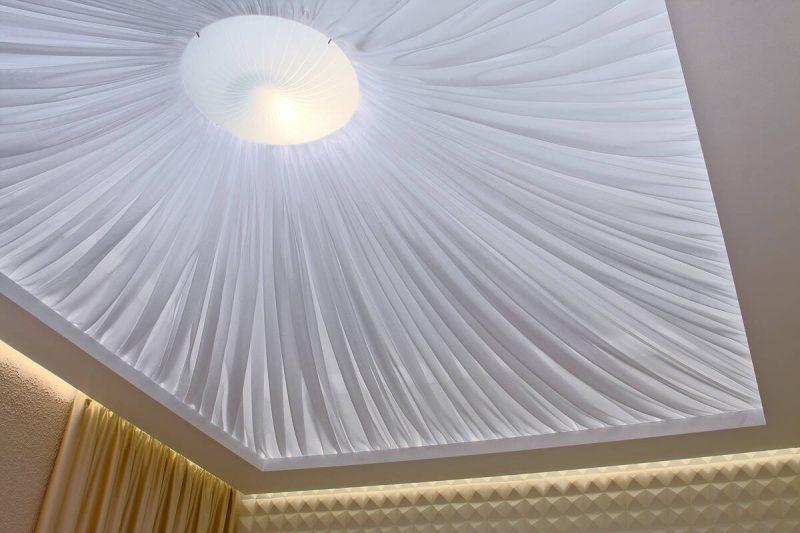 Украшаем потолок тканью: пошаговая инструкция